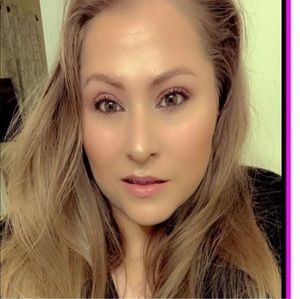 Meet your Posher, Dora